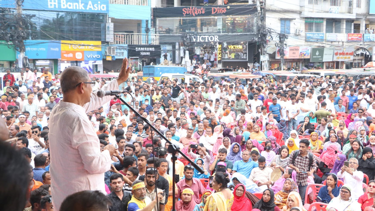 নির্বাচন নিয়ে ষড়যন্ত্র করলে ৭১’র মতো জবাব পাবেন : আহমেদ আযম খান