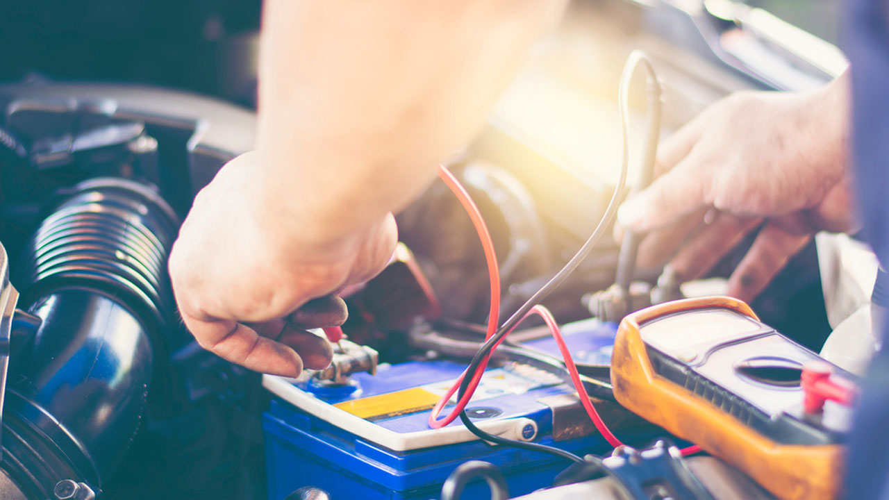 গাড়ির ব্যাটারি ভালো রাখতে যে ৬ টিপস জানতেই হবে