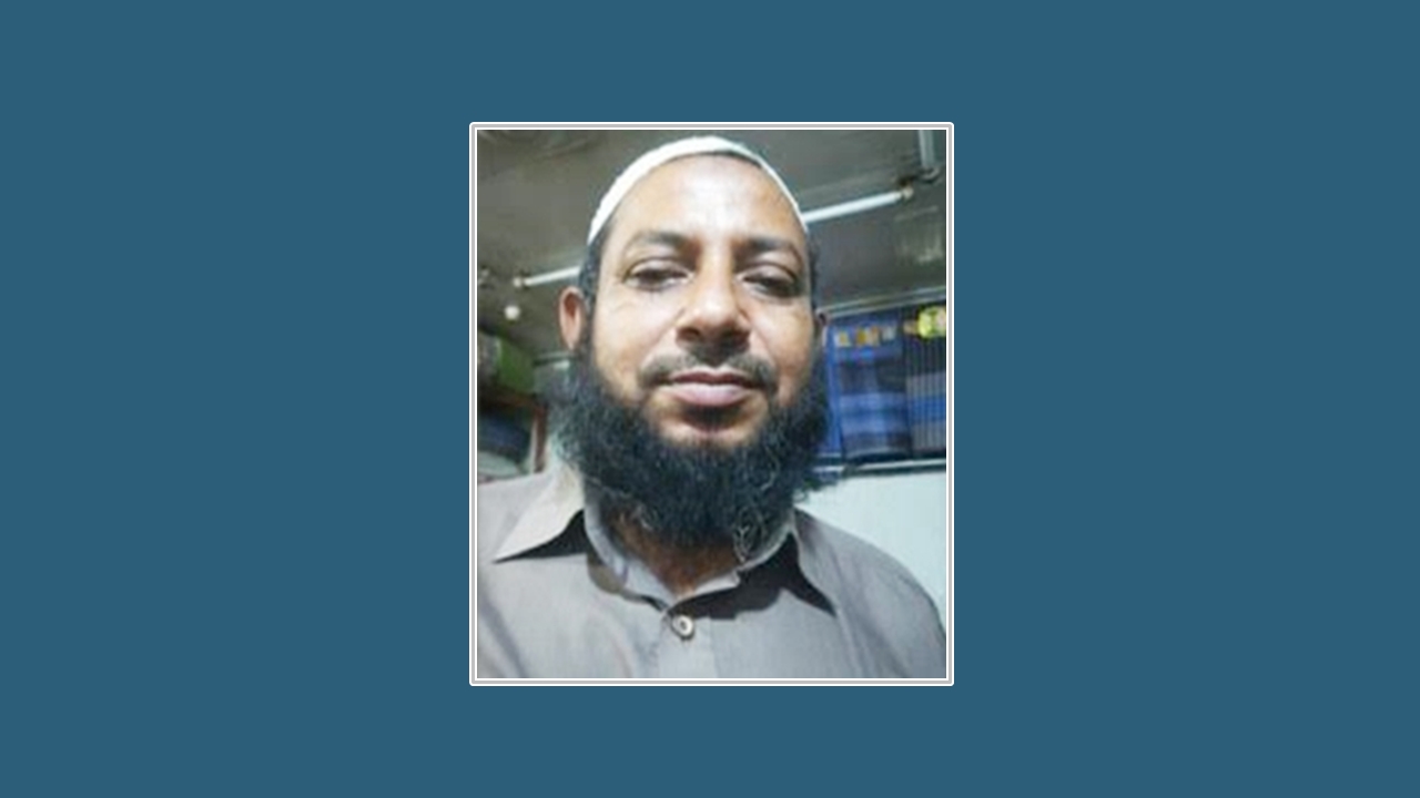 পা পিছলে পড়ে সাগরে নিখোঁজ জাহাজ তত্ত্বাবধায়ক