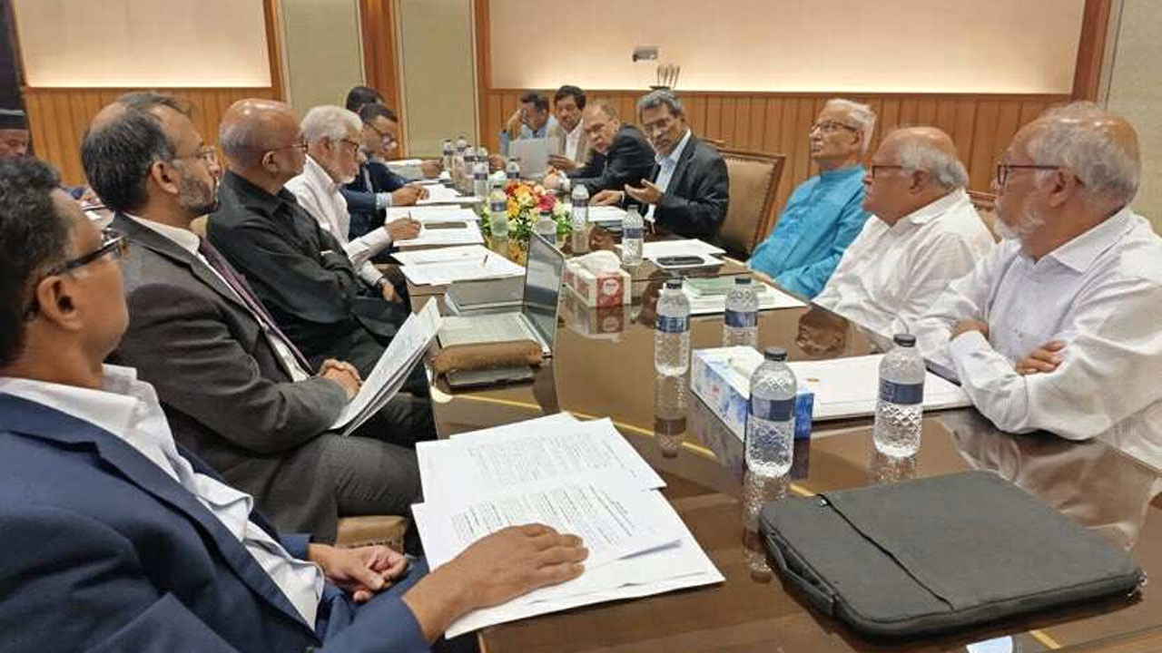 জুলাই সনদের আইনি ও বাস্তবায়ন পদ্ধতি নিয়ে বিশেষজ্ঞদের মতামত গ্রহণ