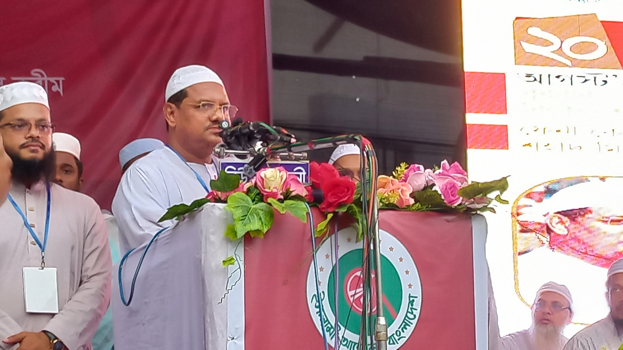 নির্বাচনের জন্য এখনো লেভেল প্লেয়িং ফিল্ড তৈরি হয়নি : রেজাউল করীম