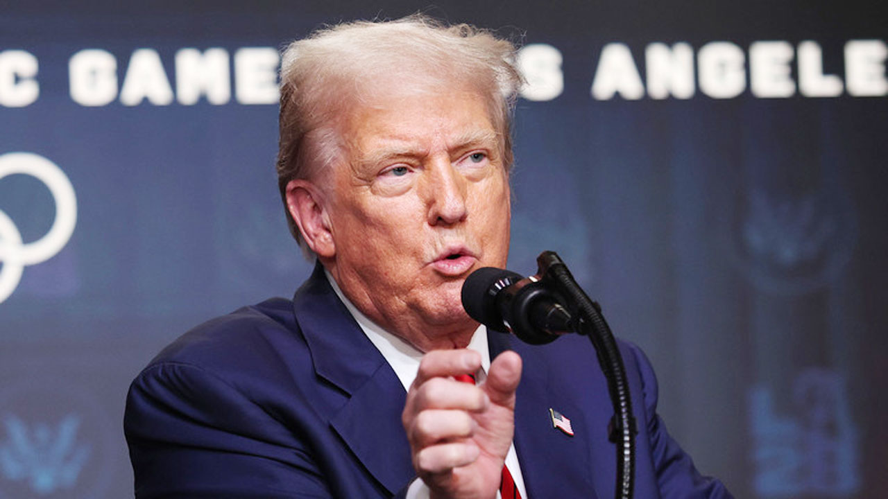 ইউক্রেন যুদ্ধ ‘জগাখিচুড়ি’, যুক্তরাষ্ট্রকে এখান থেকে বের করব : ট্রাম্প