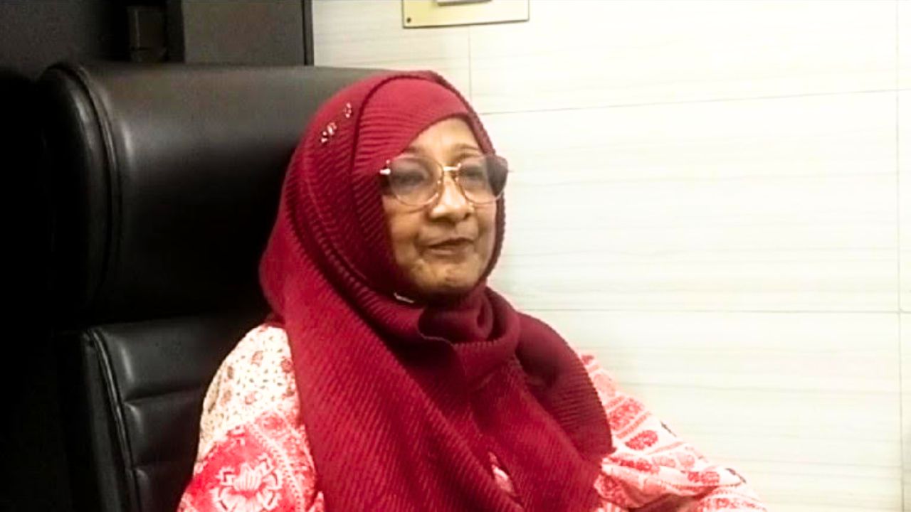 শিশু সার্জারি বিভাগের বিভাগীয় প্রধান অধ্যাপক কানিজ হাসিনা (শিউলি)