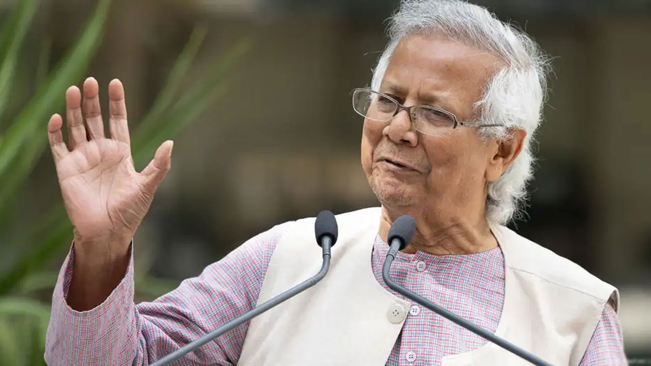 প্রধান উপদেষ্টাকে ডক্টরেট ডিগ্রি দেবে মালয়েশিয়ার কেবাংসান ইউনিভার্সিটি