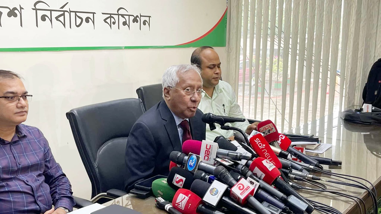 নির্বাচনে হেলিকপ্টার : জানাতে হবে তফসিলের ২ মাস আগে