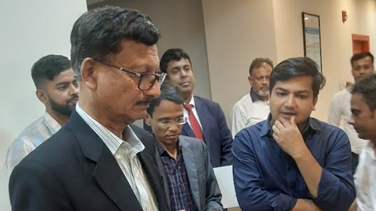 মার্কিন দূতাবাসে হামলার আশঙ্কার প্রশ্নে যা বললেন পররাষ্ট্র উপদেষ্টা