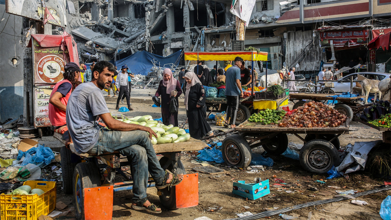 গাজায় দুই কেজি ডাল, এক কেজি আটা কিনতে লাগছে ২৫ হাজার টাকার বেশি