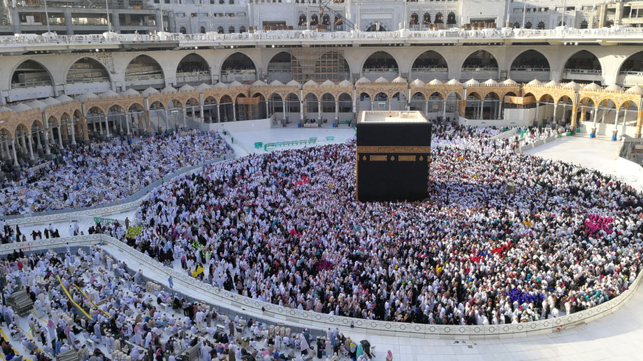 ৪৫ দিনে ওমরাহ করলেন ১২ লাখ মানুষ