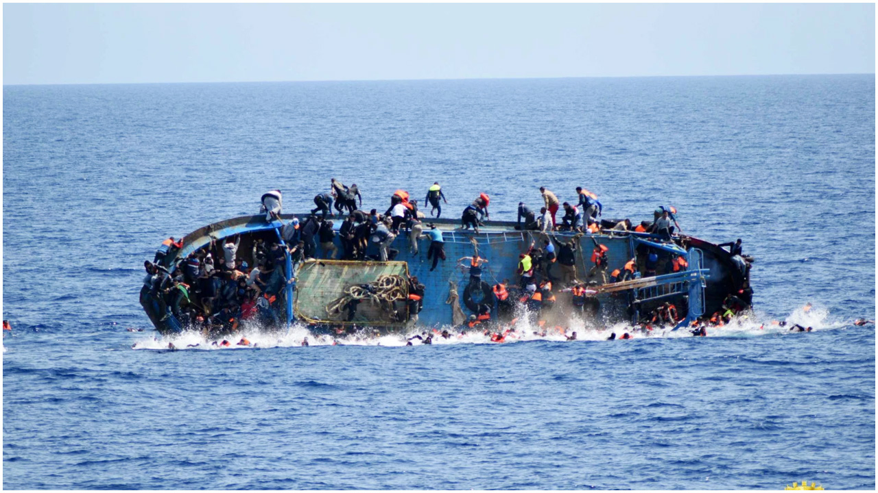 ইতালির উপকূলে অভিবাসীদের বহনকারী নৌকাডুবি, নিহত ২০