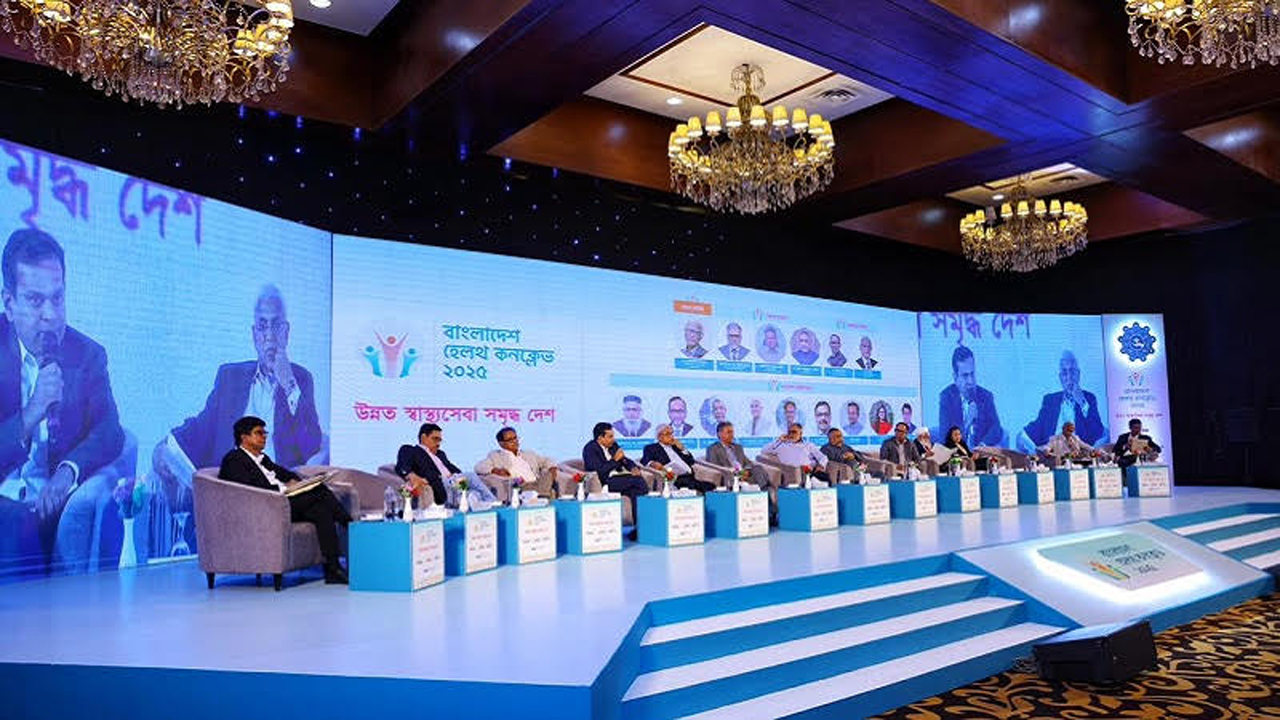 বেসরকারি স্বাস্থ্যখাত হবে সেবামুখী ব্যবসা, ব্যবসামুখী সেবা নয়: ডা. তাহের