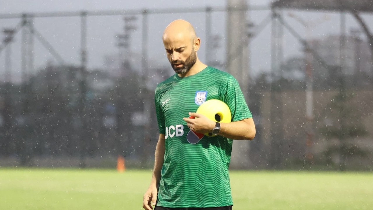 ঋতু ভুটানে, ক্যাবরেরা ফিরেই টিম হোটেলে; এসেছে কিরগিজ দল