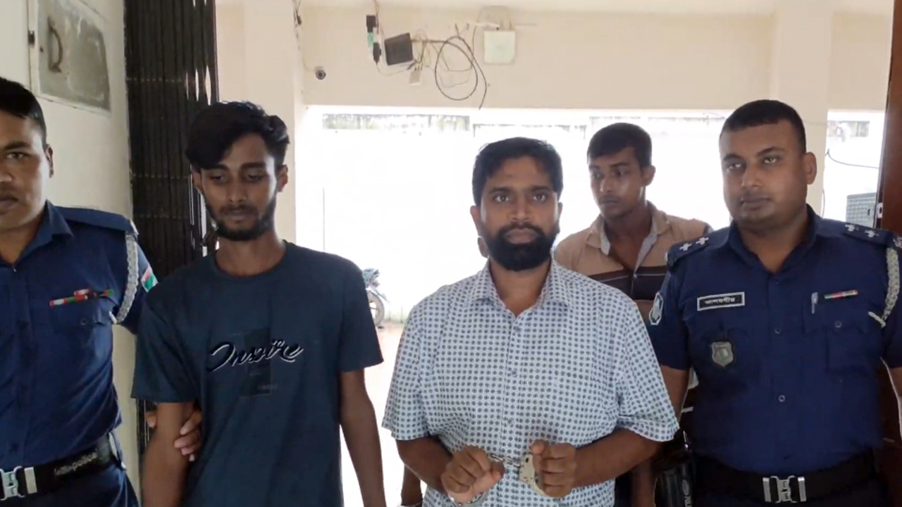 ভারতে পালানোর সময় দিপু মনির ভাগনেসহ আটক ৪