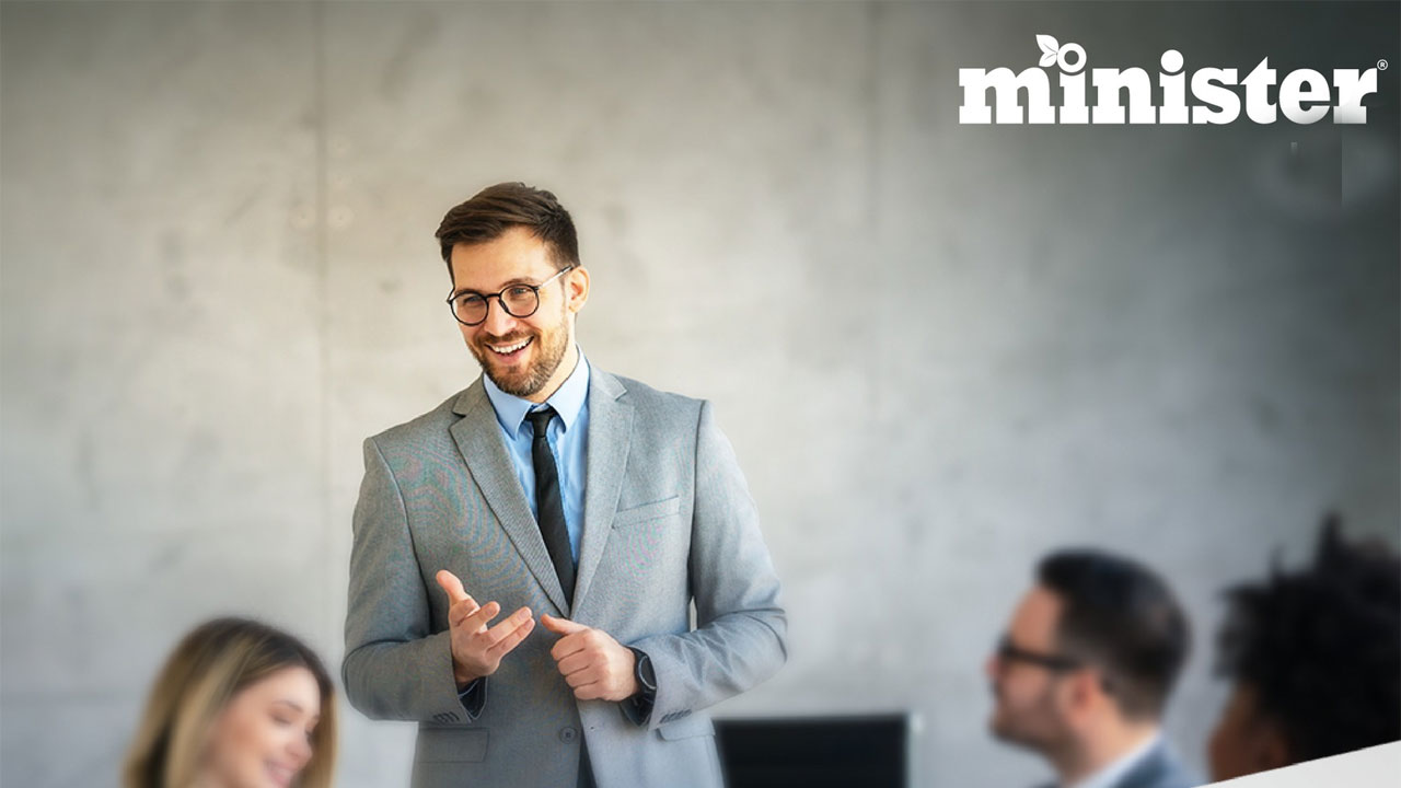 শোরুমে নিয়োগ দিচ্ছে মিনিস্টার, আছে প্রভিডেন্ট ফান্ড-গ্র্যাচুইটি