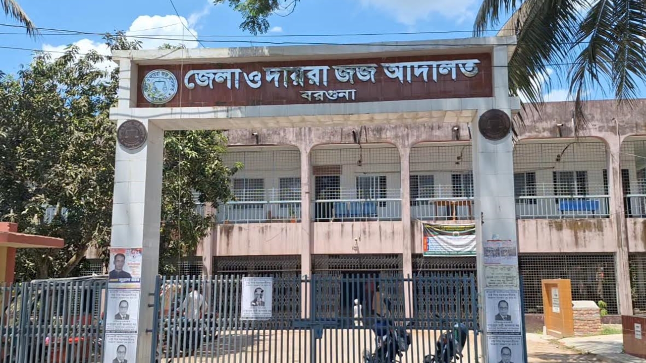 কারাগারে পাঠানোর আদেশ দিলেন আদালত, হ্যান্ডকাফ খুলে উধাও আসামি