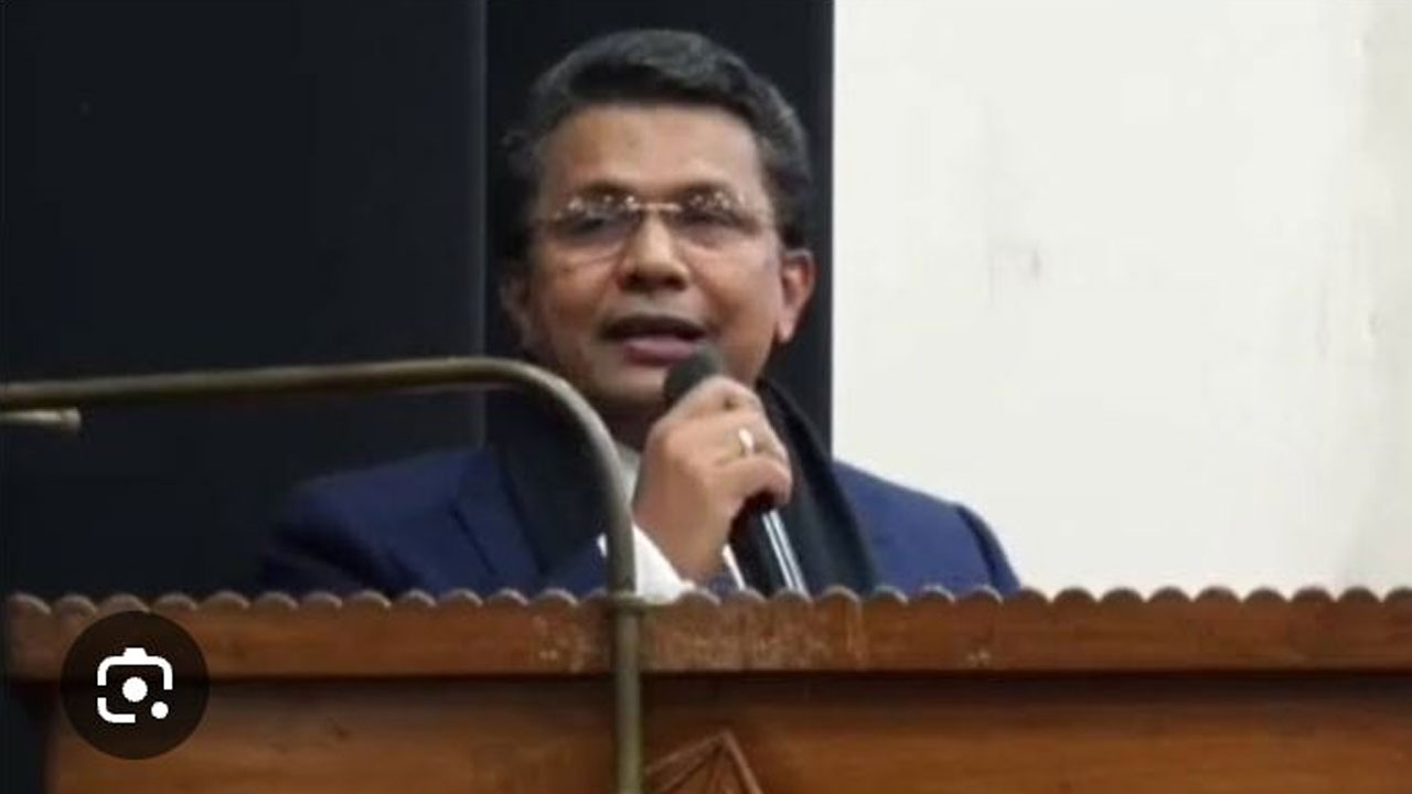 বিচারপতি খুরশীদ আলম সরকারকে সুপ্রিম জুডিশিয়াল কাউন্সিলে তলব