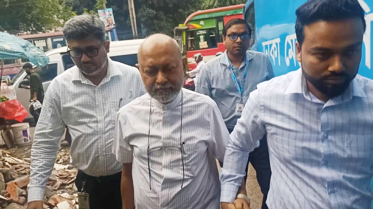 উন্নয়ন কাজের অর্থ আত্মসাৎ : কলিমুল্লাহসহ পাঁচজনের দেশত্যাগে নিষেধাজ্ঞা