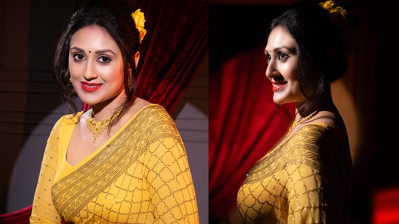 হলুদ শাড়িতে লাস্যময়ী কুসুম শিকদার