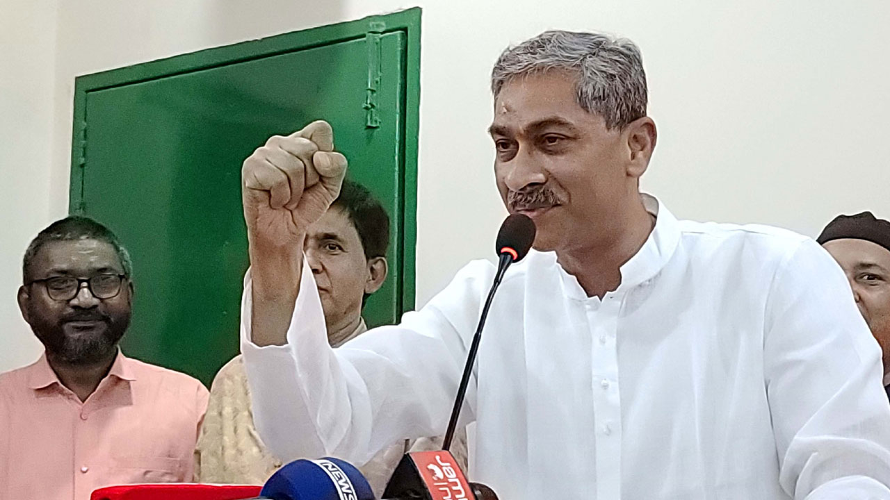 জনগণ নির্বাচনমুখী হয়ে পড়েছে : এ্যানি