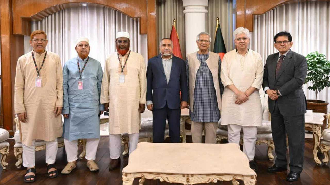 প্রধান উপদেষ্টার সঙ্গে বৈঠকে অংশ নিতে যমুনায় জামায়াতের প্রতিনিধি দল