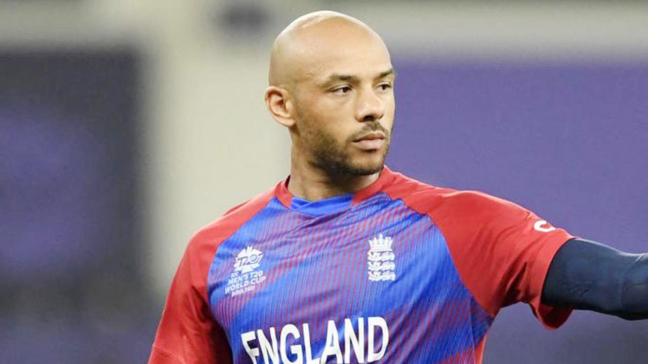 প্রাপ্তবয়স্কদের ওয়েবসাইটে ইংলিশ ক্রিকেটার, ব্যবস্থা নিলো বোর্ড