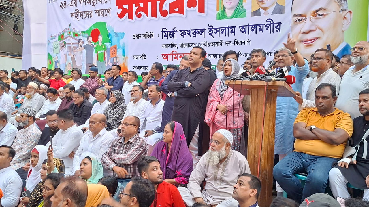 শুল্ক কমিয়ে ২০ শতাংশ, সরকারকে সাধুবাদ ফখরুলের