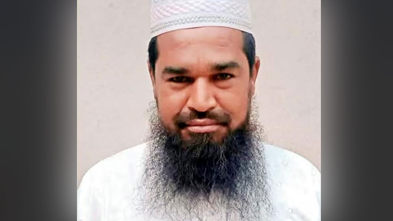 বাড়ি থেকে ডেকে নিয়ে যুবলীগ নেতাকে গলা কেটে হত্যা