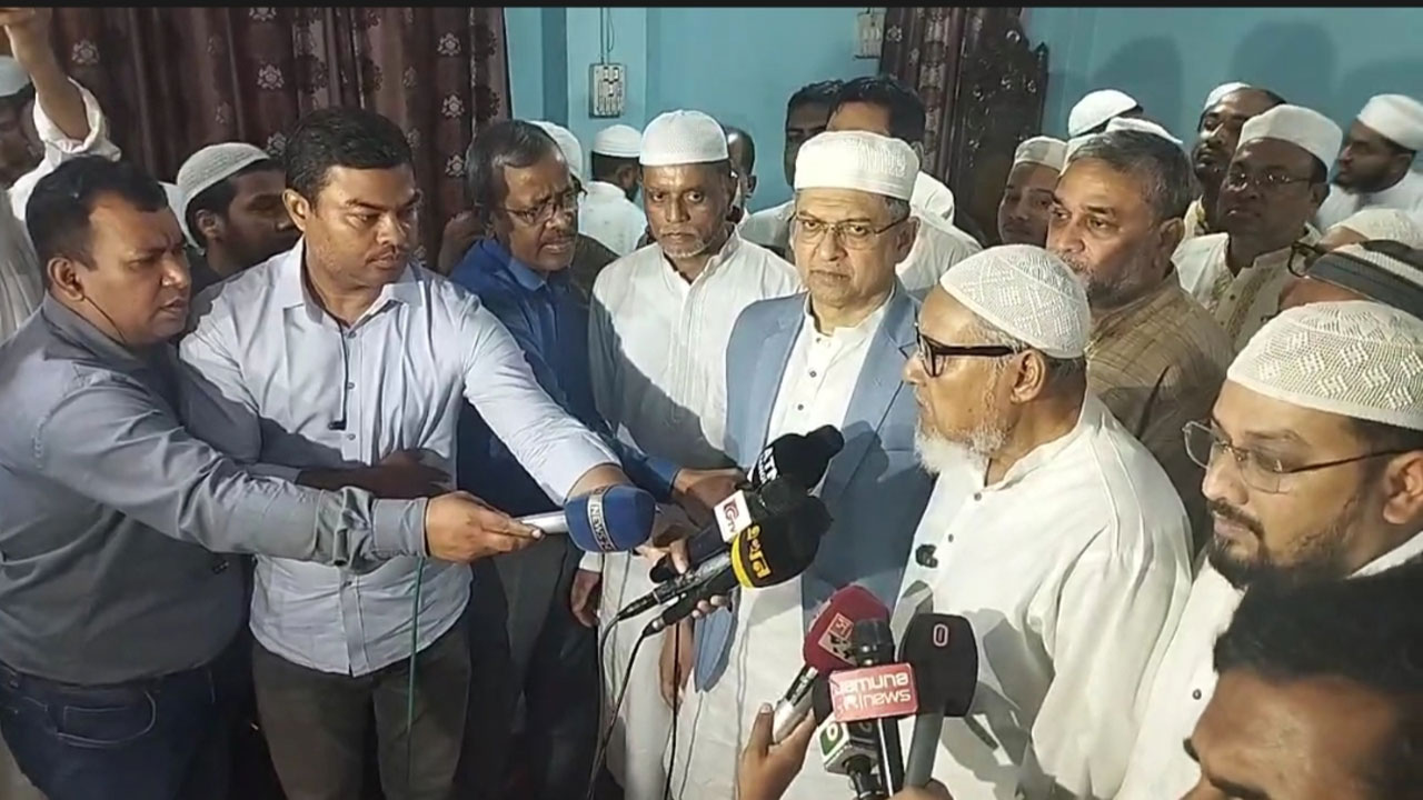 ফেব্রুয়ারিতে নির্বাচন হওয়ার পথে বাধা দেখছি না : নজরুল ইসলাম খান