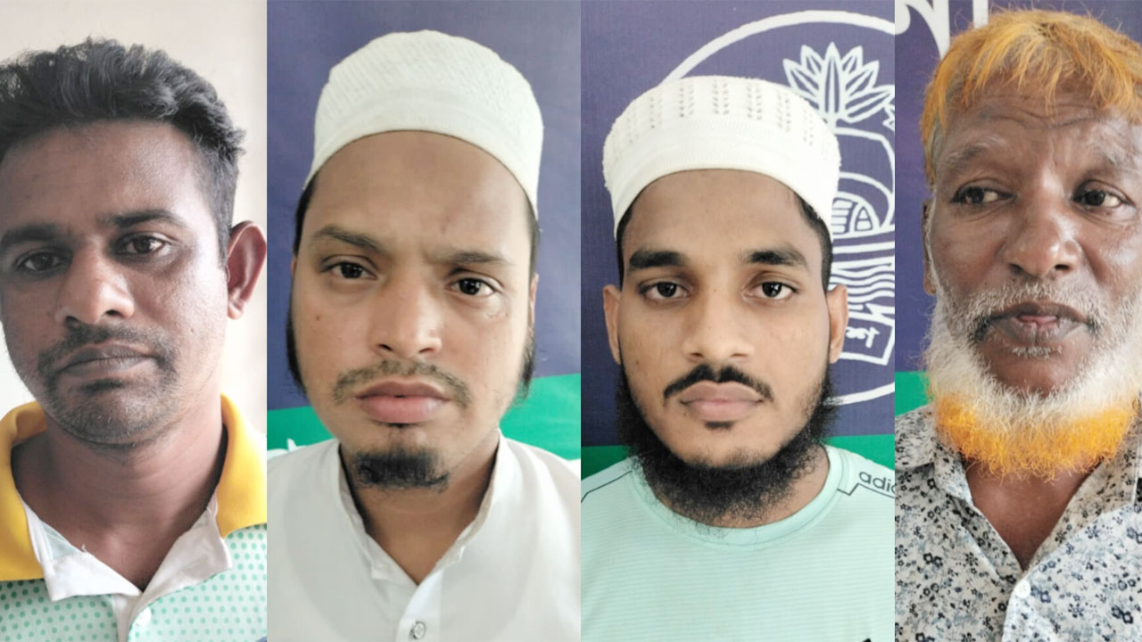 শেখ মুজিবের জন্য দোয়া, ইমাম-মুয়াজ্জিনসহ কারাগারে ৪