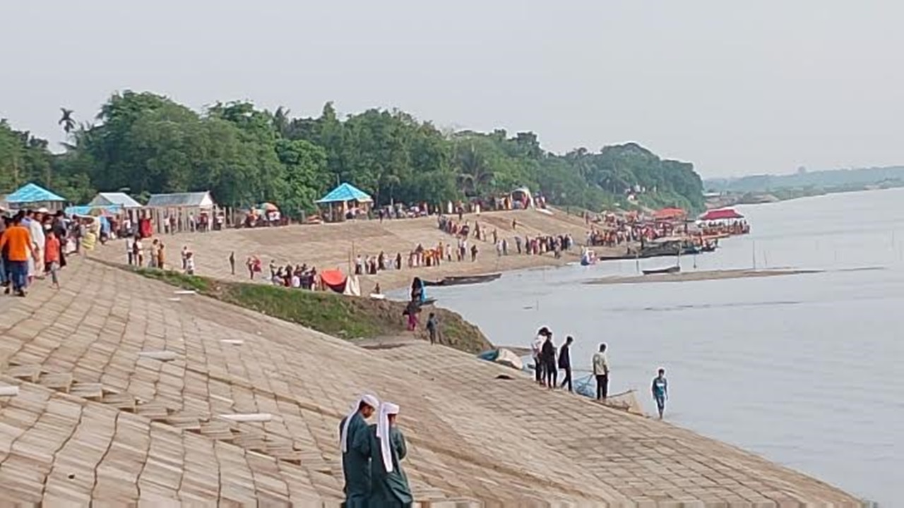 নিষেধাজ্ঞা অমান্য করে নদে নেমে মাদ্রাসা শিক্ষার্থীর মৃত্যু