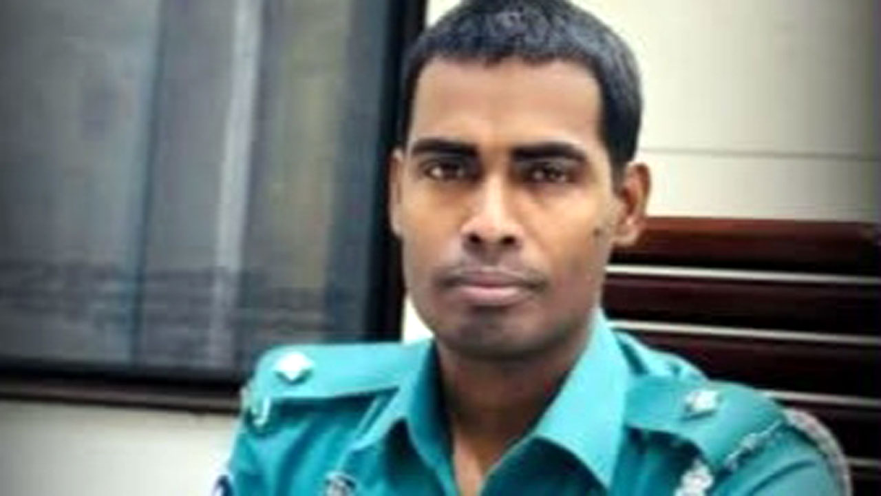 ট্রাফিক পুলিশের বক্স ভাঙচুর : খুলশী থানার ওসি প্রত্যাহার