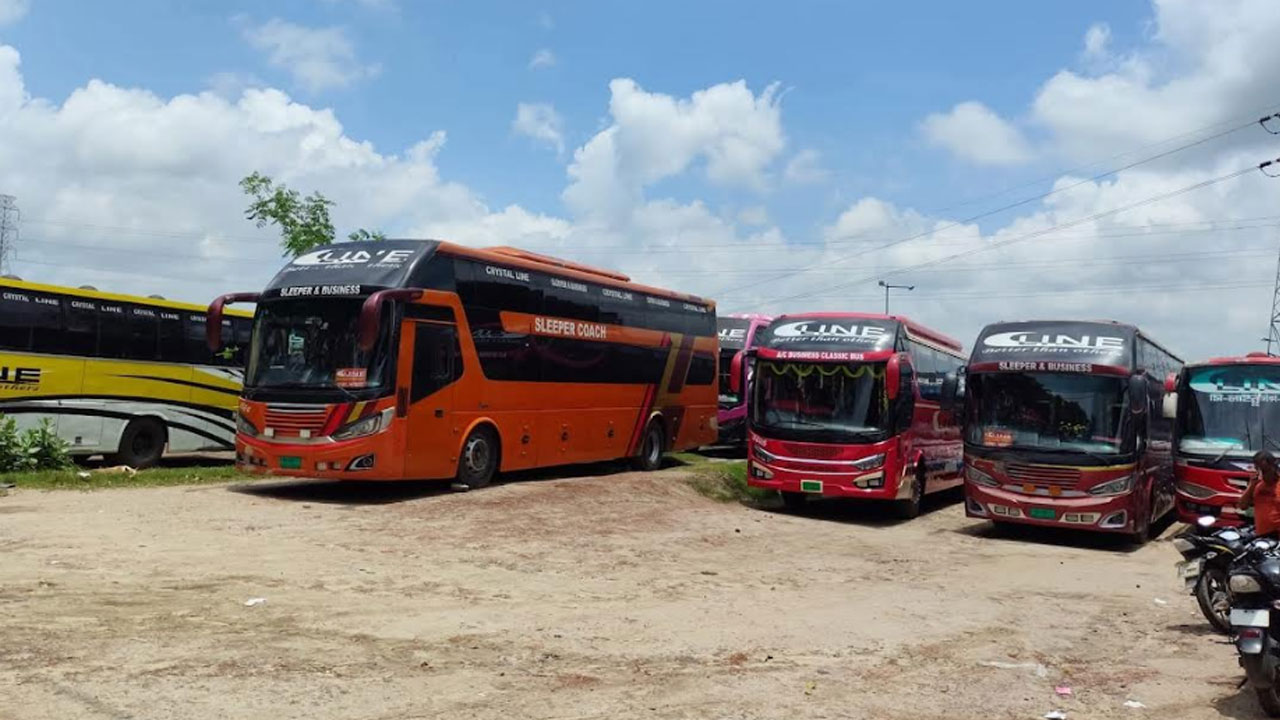 পাবনার সব রুটে অনির্দিষ্টকালের জন্য পরিবহন ধর্মঘট