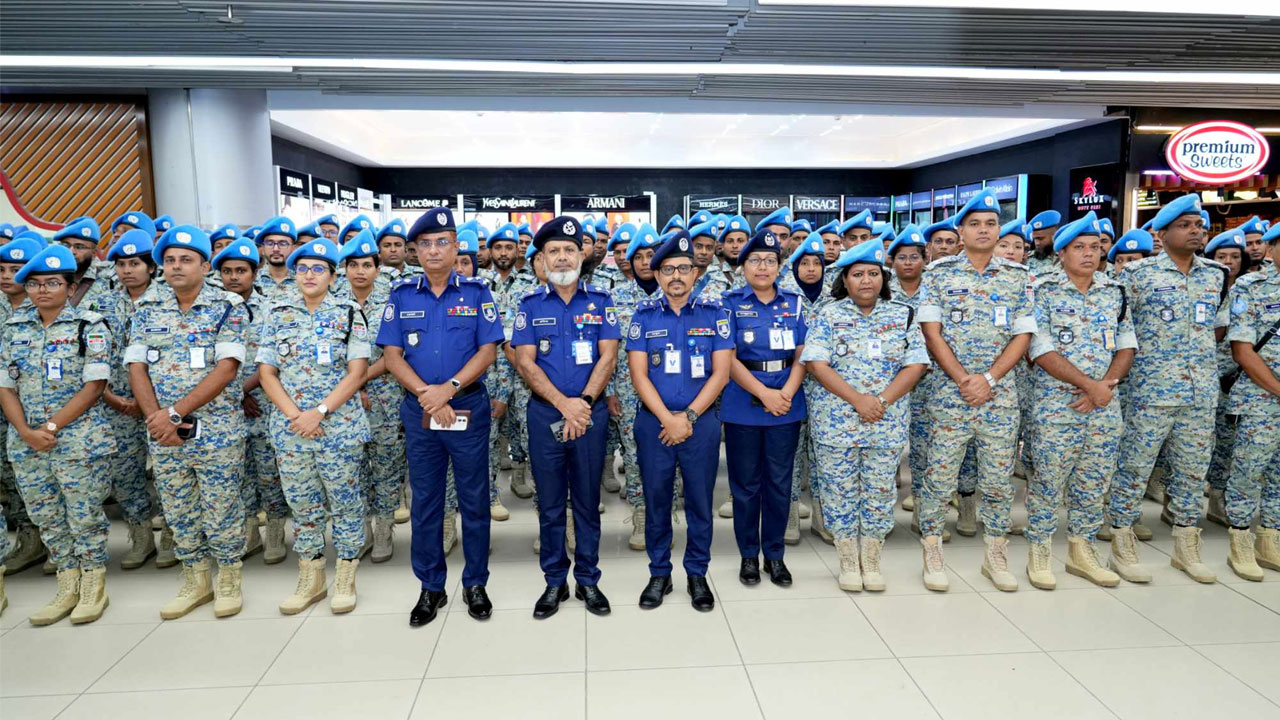 জাতিসংঘ শান্তিরক্ষা মিশনে যোগ দিতে ১৮০ পুলিশ সদস্যের কিনশাসা যাত্রা