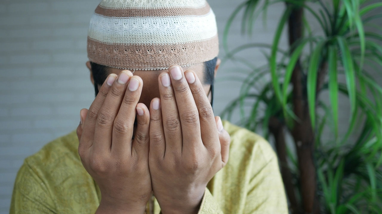 সুরা আল ইমরানে আল্লাহর কাছে ক্ষমা প্রার্থনার দোয়া