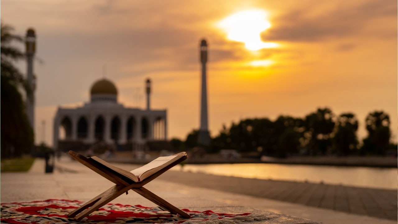 যে সুরায় একসঙ্গে ৪ অবাধ্য সম্প্রদায়ের করুণ পরিণতি বর্ণিত হয়েছে