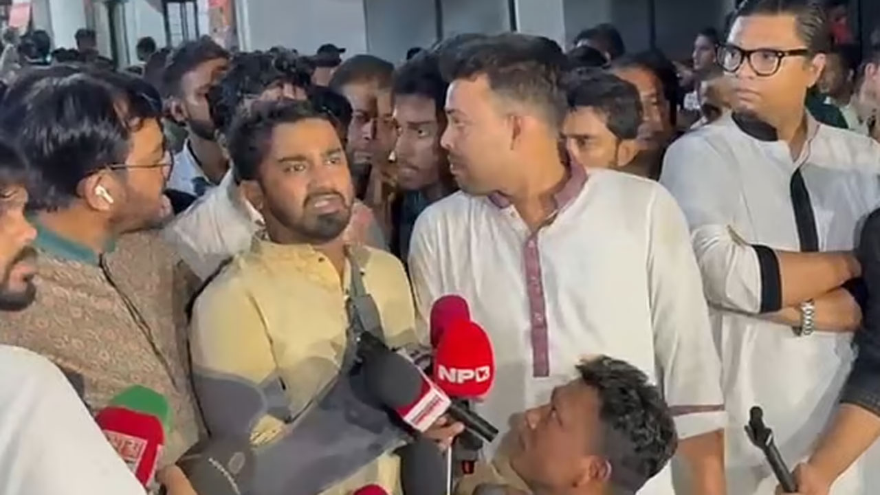 হামলায় জড়িতদের ২৪ ঘণ্টার মধ্যে শাস্তির আওতায় আনতে হবে : রাশেদ খান