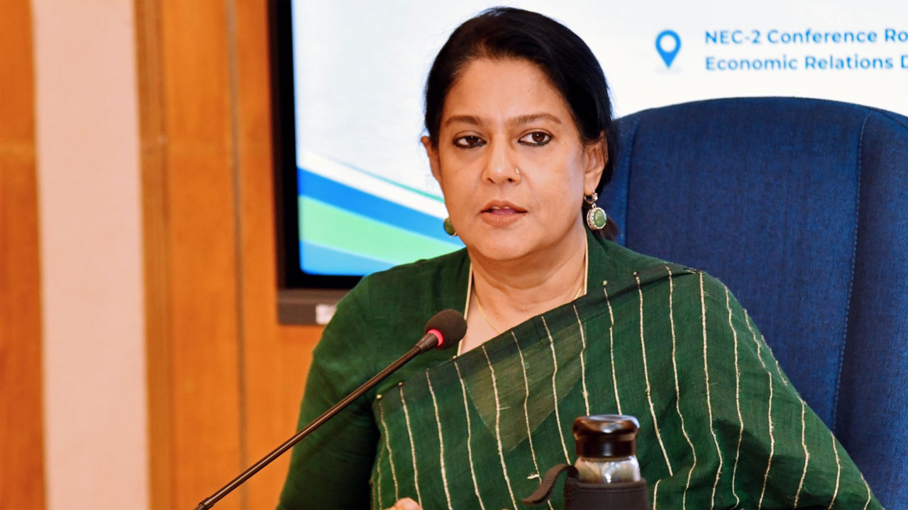 একটা ছবির সঙ্গে নির্বাচনের কোনো সম্পর্ক থাকতে পারে না : রিজওয়ানা হাসান