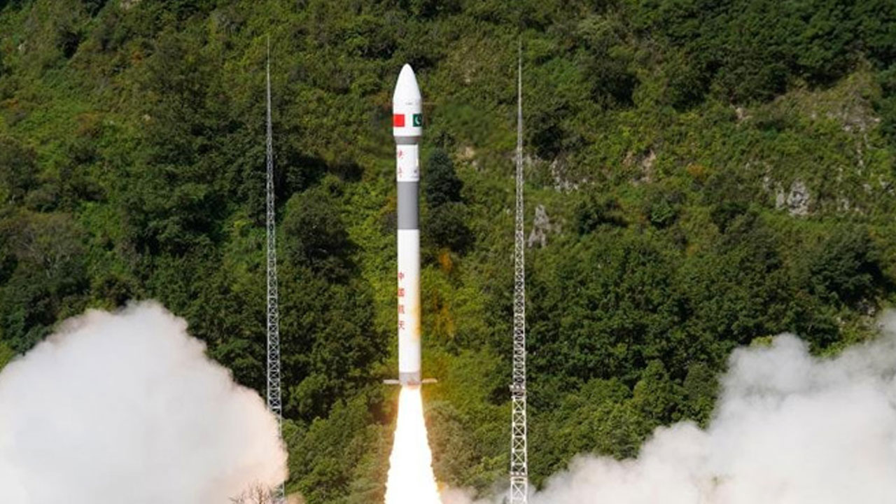 অত্যাধুনিক রিমোট সেন্সিং স্যাটেলাইট উৎক্ষেপণ করল পাকিস্তান