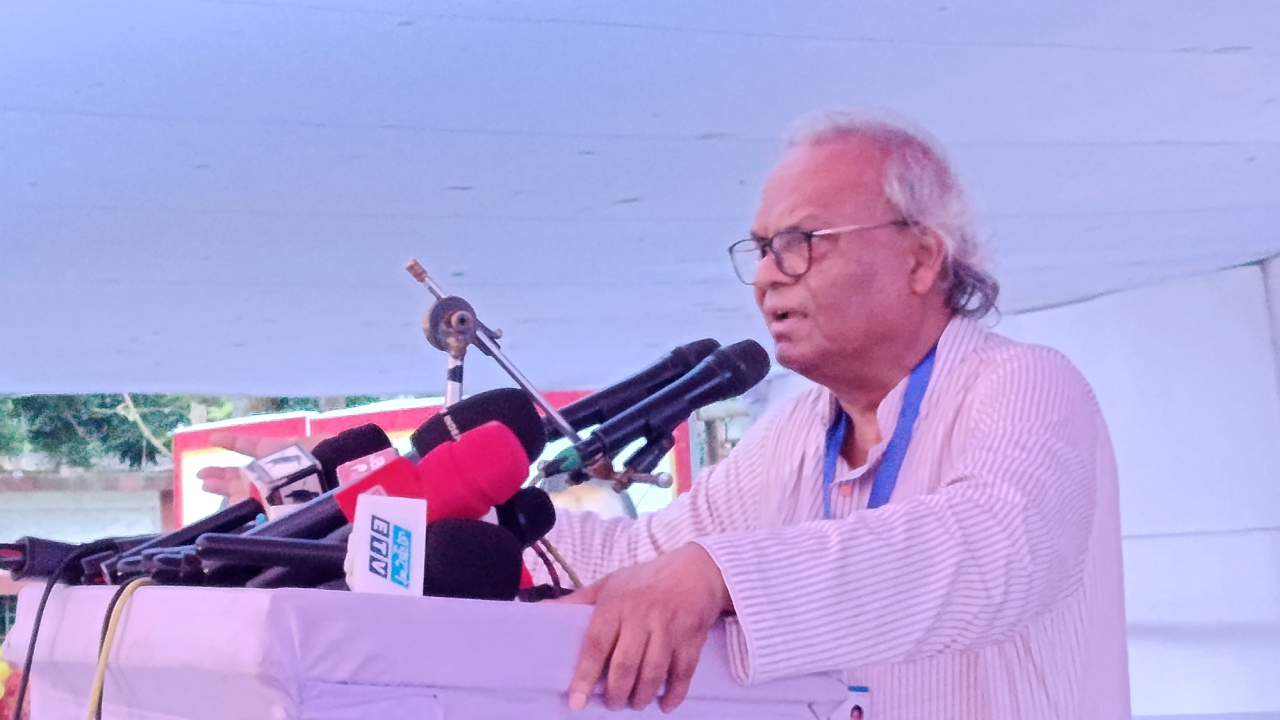 ফ্যাসিস্ট হাসিনা গণতান্ত্রিক প্রক্রিয়াকে ধ্বংস করেছে : রিজভী
