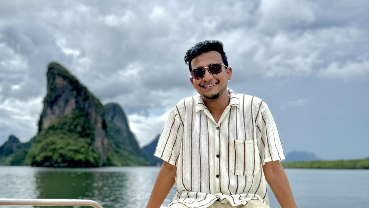 ‘ডিপ্রেশনে না গিয়ে ট্যুরে যান’