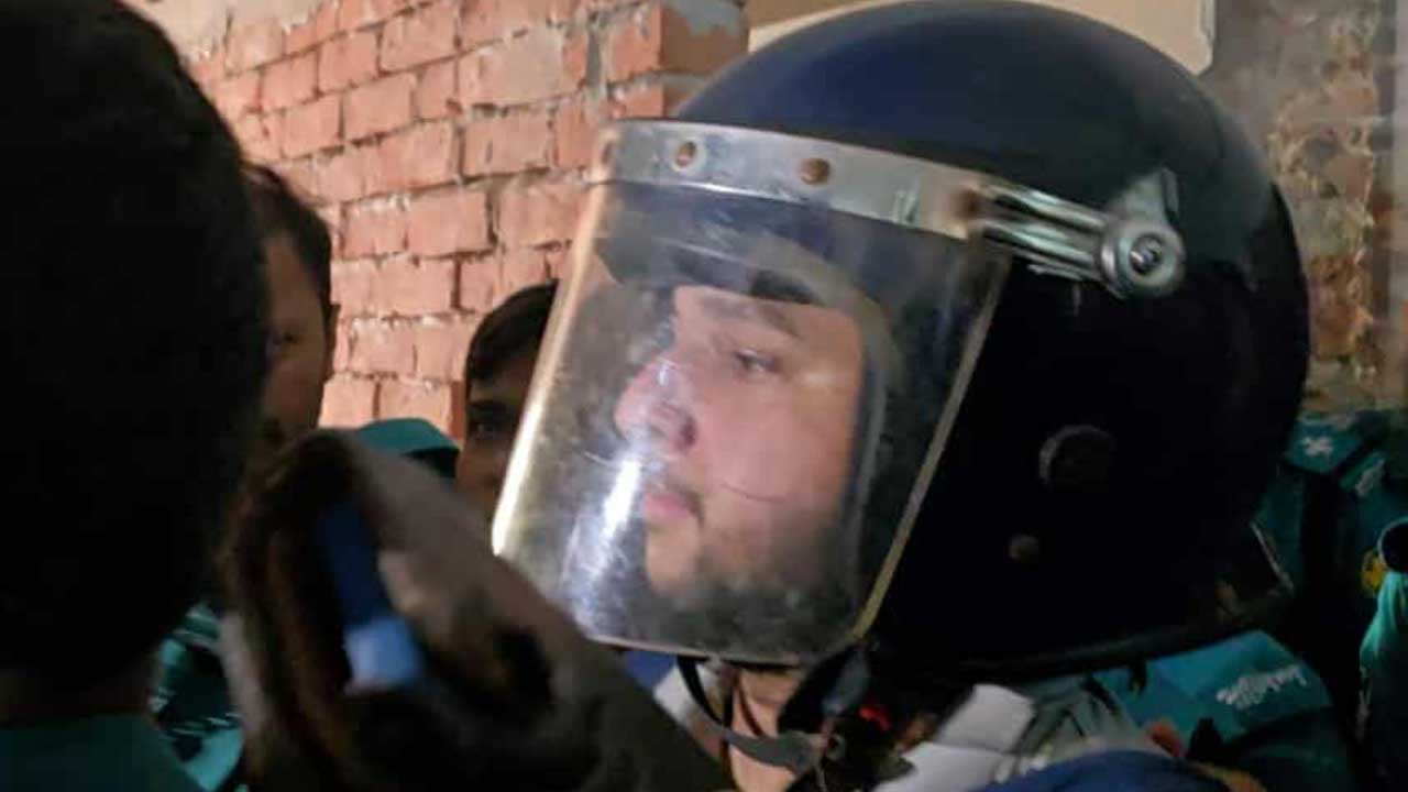 আদালতে আনা হয়েছে তৌহিদ আফ্রিদিকে