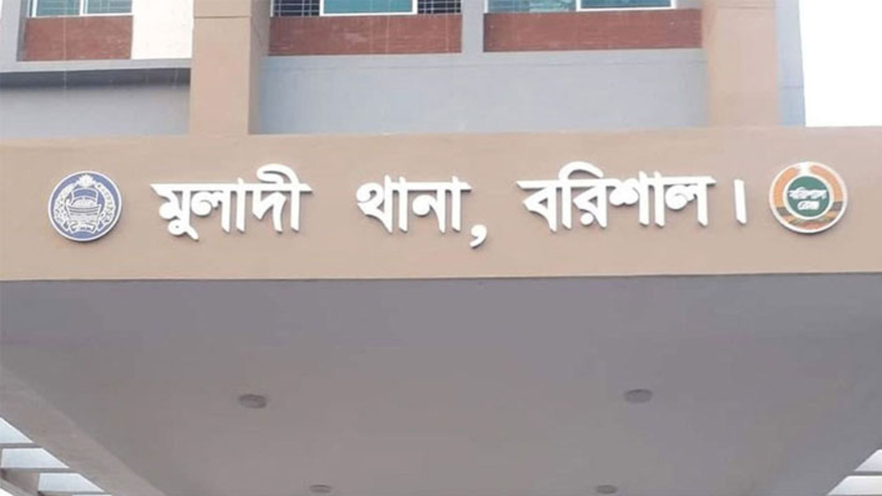 বাবার সামনে এক ভাইয়ের চোখ তুলে নিল অন্য দুই ভাই