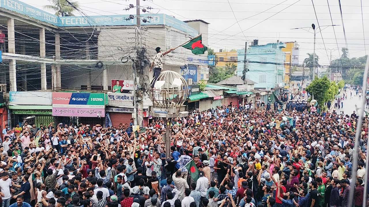 জুলাই গণঅভ্যুত্থানে ঠাকুরগাঁও হয়ে উঠেছিল এক প্রতিরোধের নাম