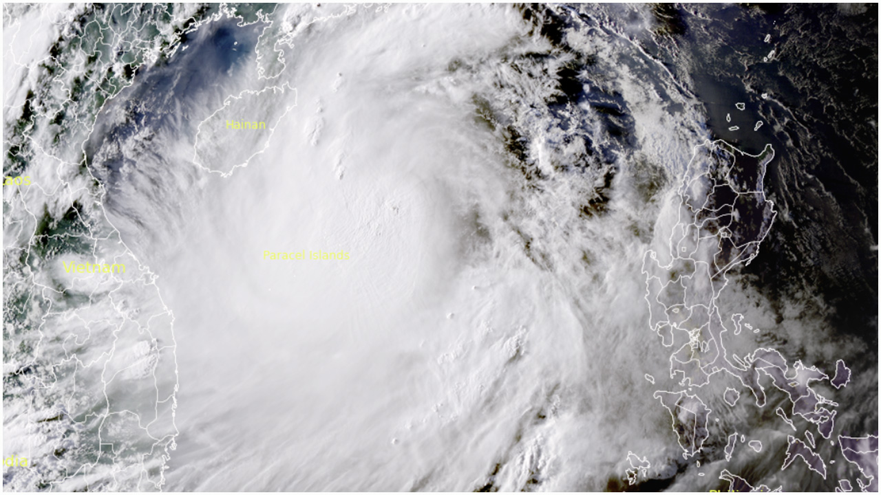 ভিয়েতনামে ধেয়ে যাচ্ছে শক্তিশালী টাইফুন কাজিকি