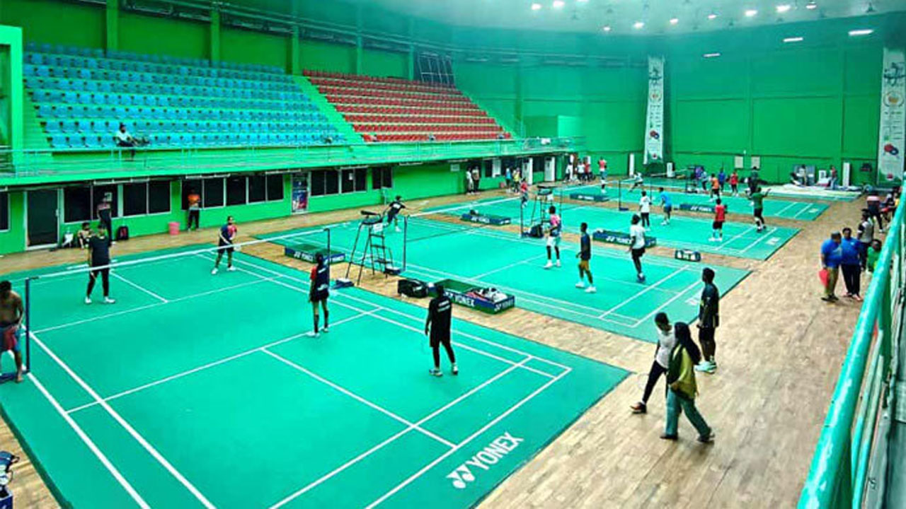 সাঁতারের পর বিদেশি কোচ আনছে ব্যাডমিন্টন