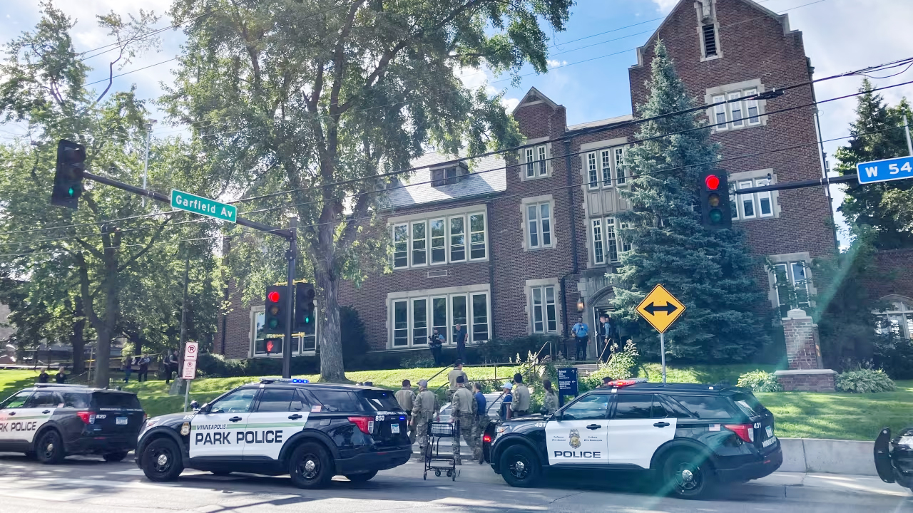 যুক্তরাষ্ট্রে স্কুলে বন্দুকধারীর হামলা