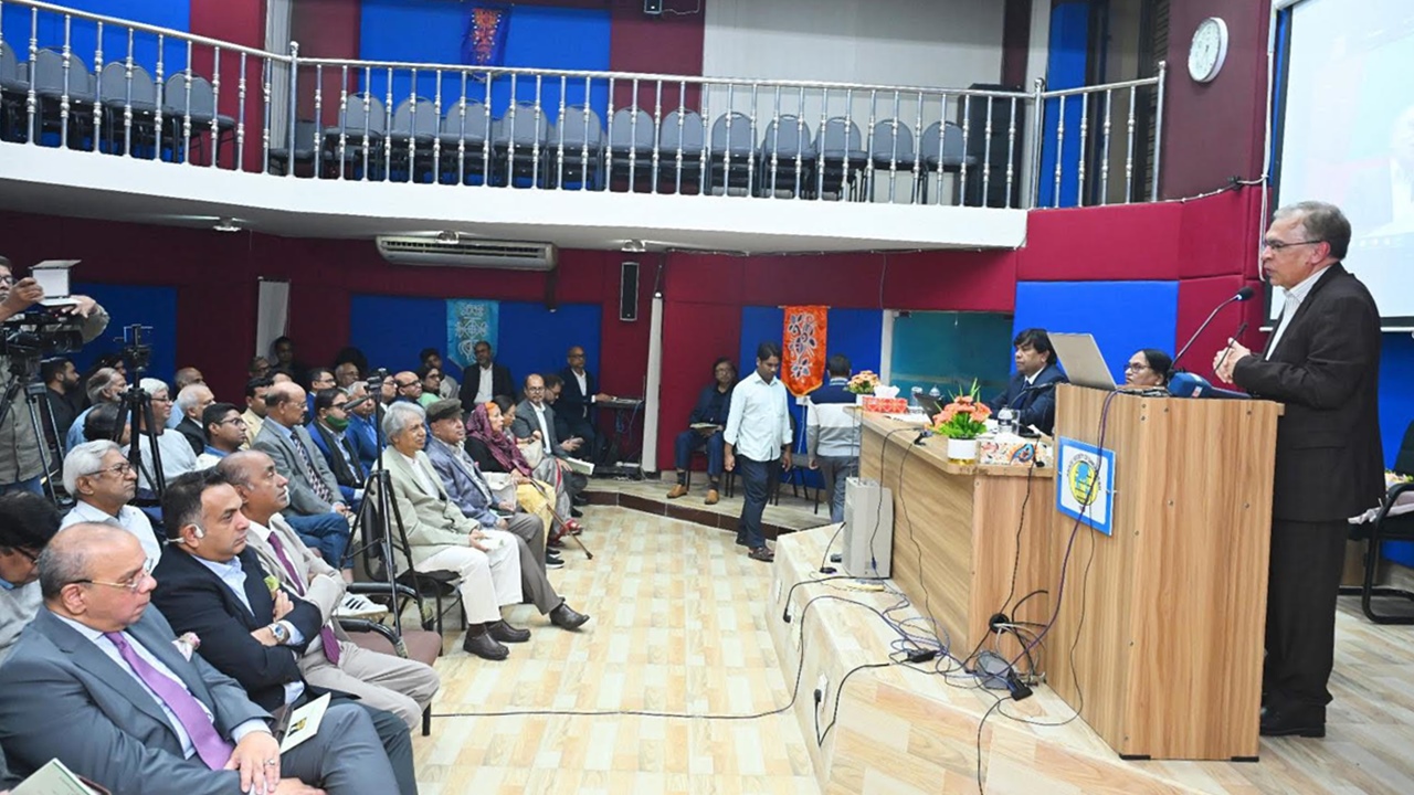 চব্বিশের গণআন্দোলন সমাজে নৈতিক জাগরণ দিয়েছে : ড. ইফতেখারুজ্জামান