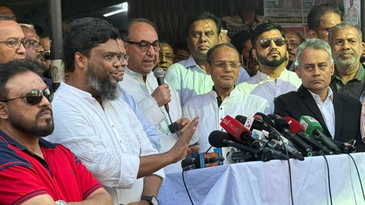 হাদির উপর যারা আঘাত করেছে তাদের কালো হাত ভেঙে দিতে হবে : মির্জা আব্বাস