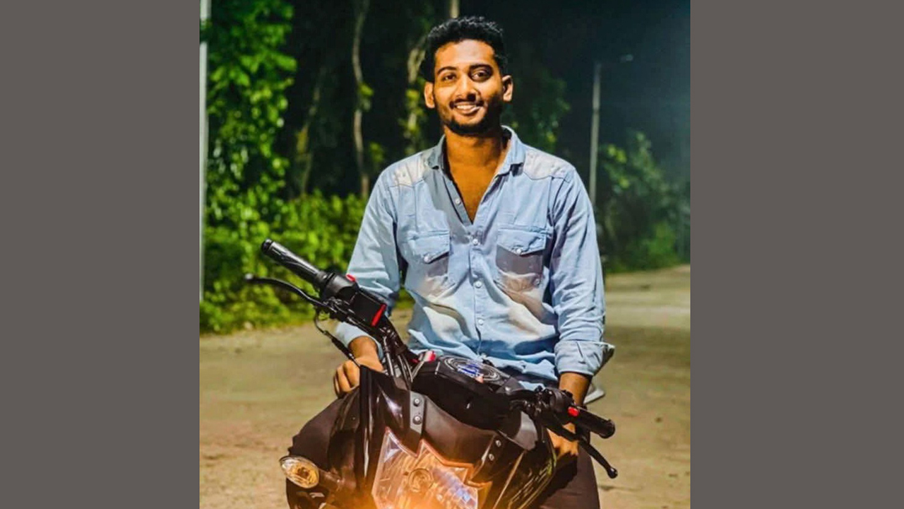 মাগুরায় দুই মোটরসাইকেলের মুখোমুখি সংঘর্ষে যুবক নিহত