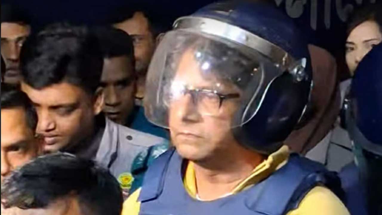 সাংবাদিক আনিস আলমগীর ৫ দিনের রিমান্ডে