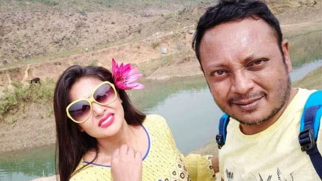 ছয় বছর পর প্রকাশ্যে এলো অপুর বিচ্ছেদের খবর